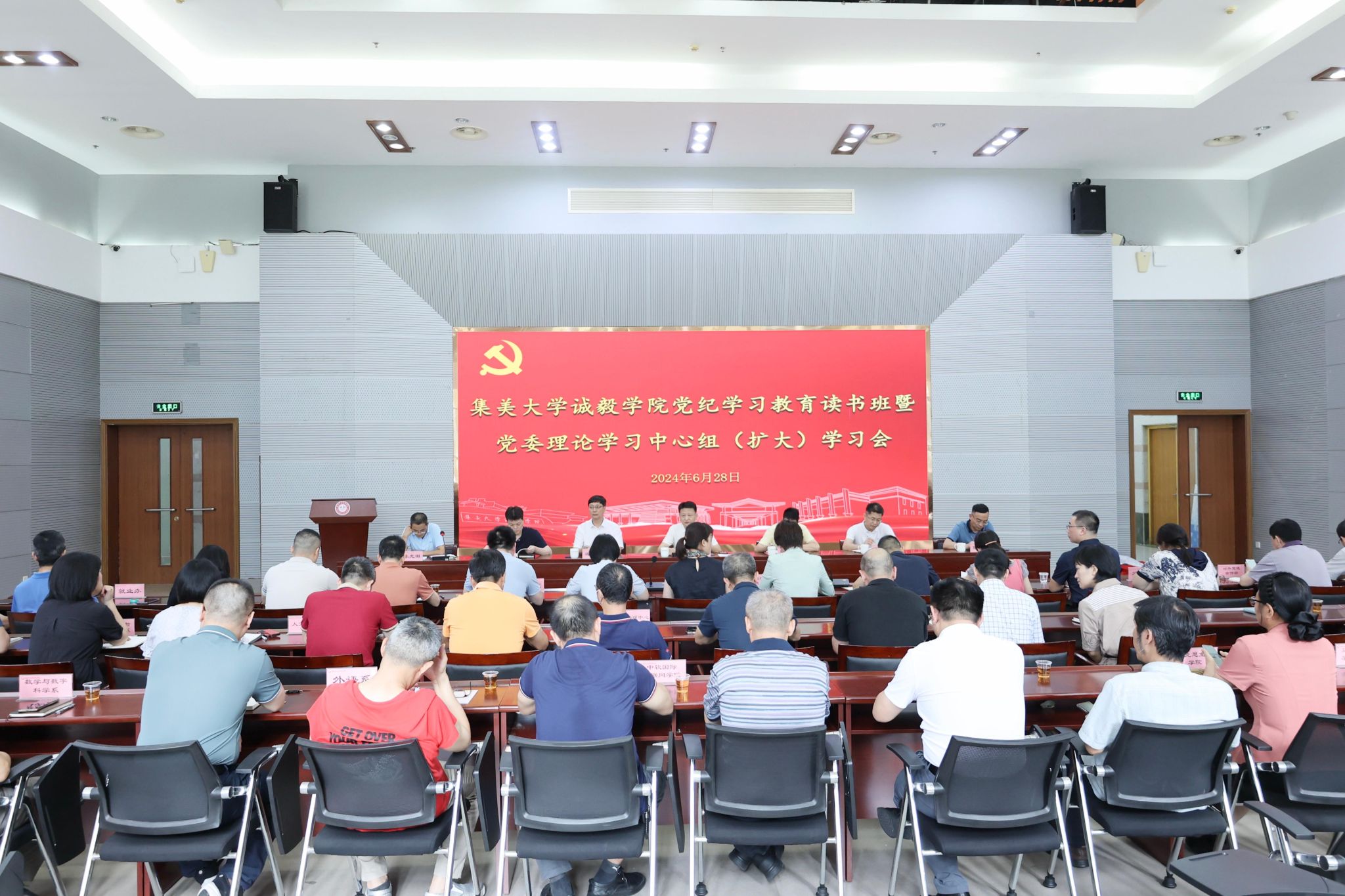 946dcaa28ecf1cd5277e4a6036d01999.jpg 946dcaa28ecf1cd5277e4a6036d01999.jpg